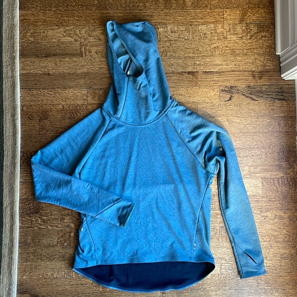 On Running Hoodie Women’s Size Small